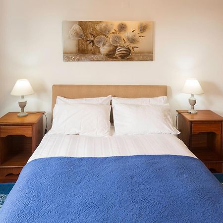 Charming Apartments In Funchal - Sao Goncalo Bilik gambar