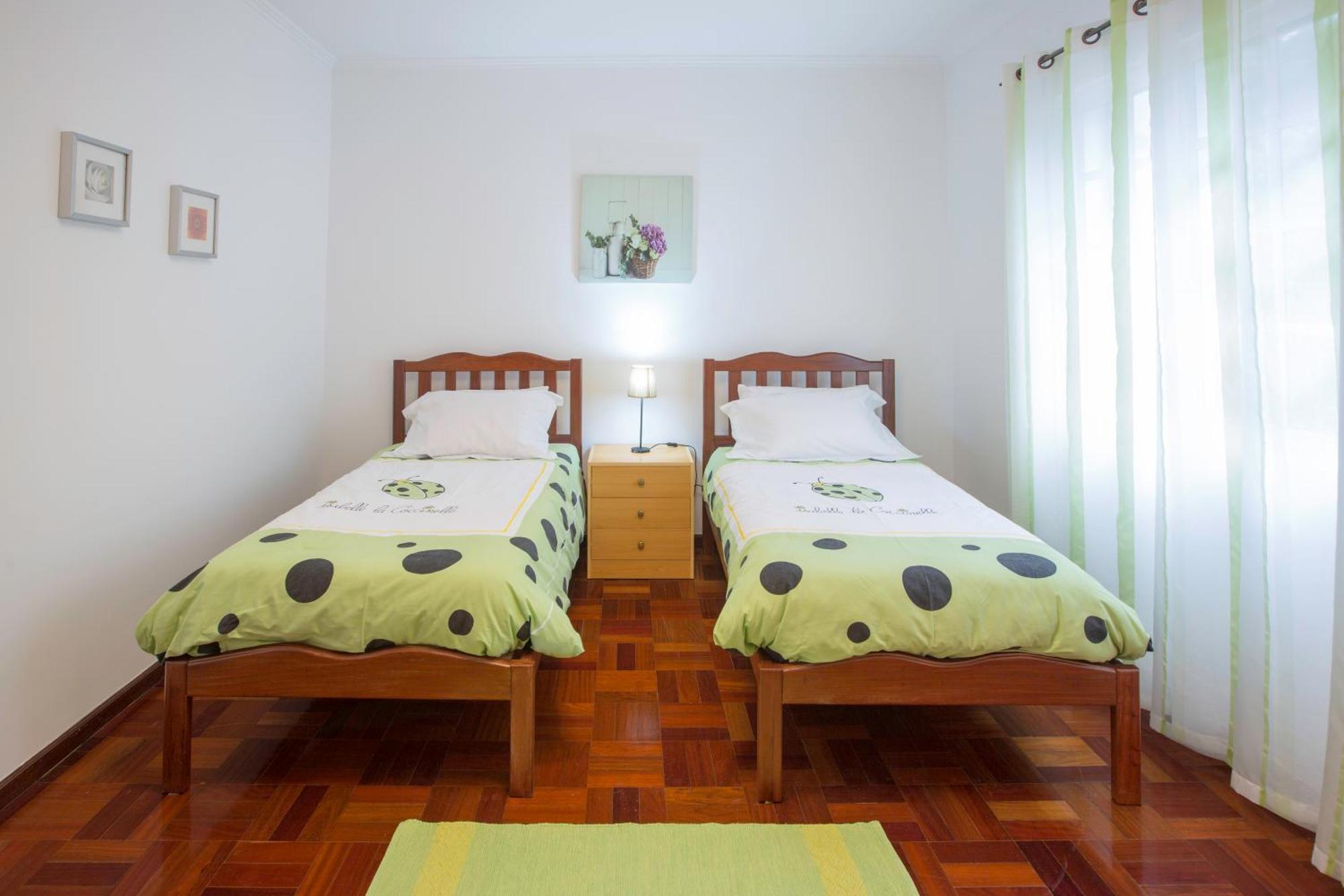 Charming Apartments In Funchal - Sao Goncalo Bilik gambar
