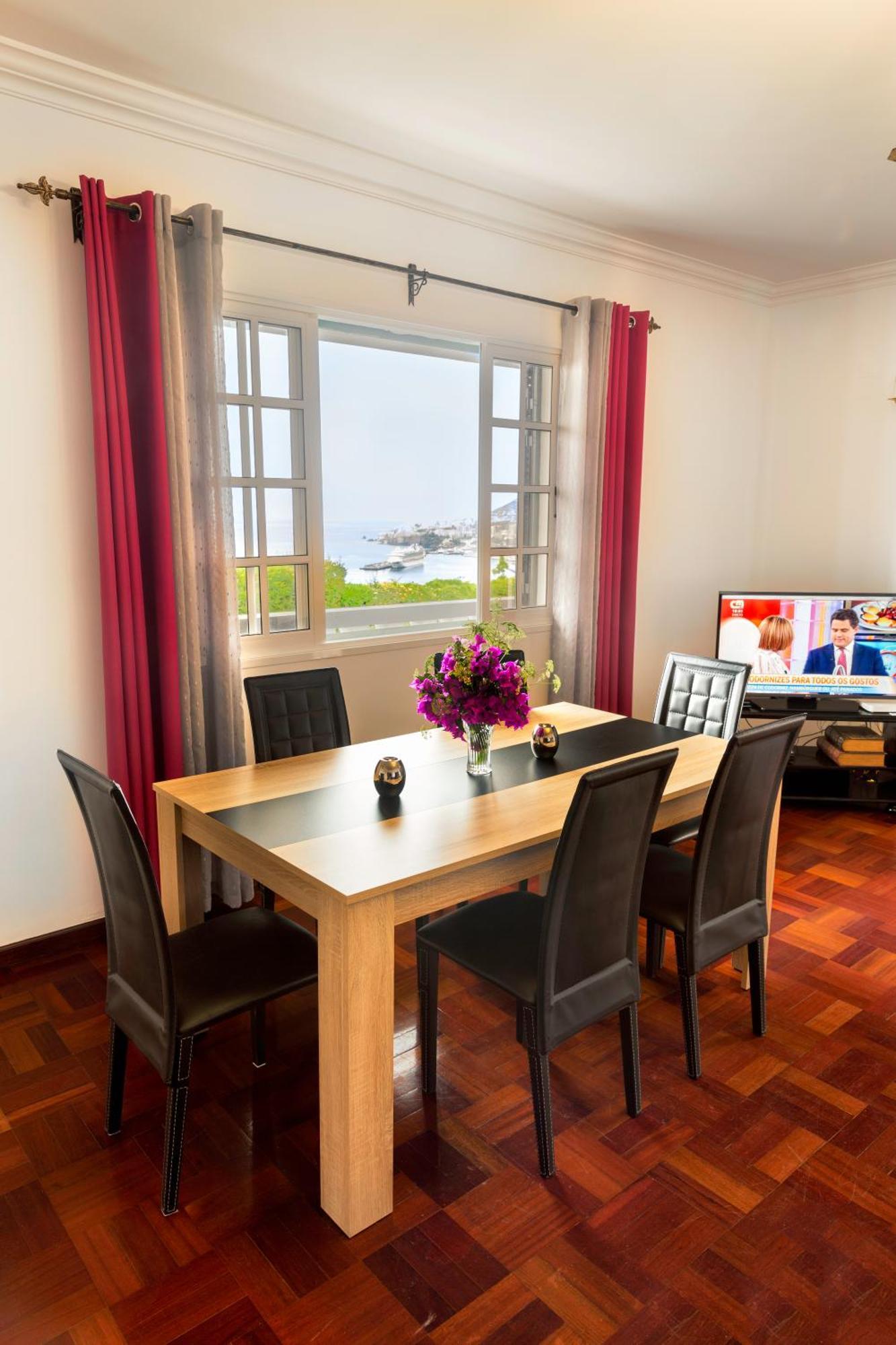 Charming Apartments In Funchal - Sao Goncalo Bilik gambar