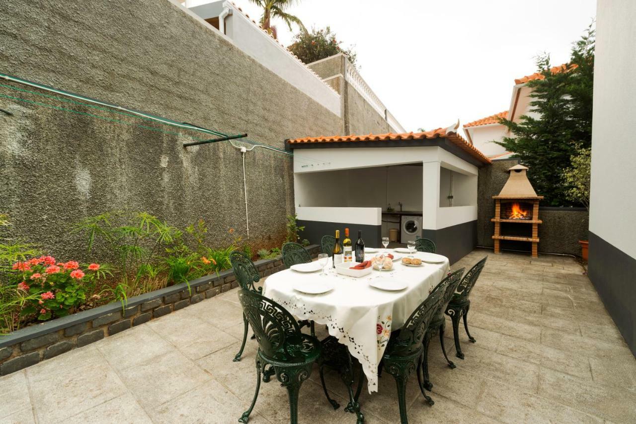 Charming Apartments In Funchal - Sao Goncalo Luaran gambar